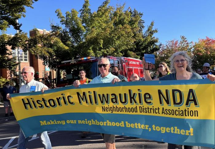 Historic Milwaukie NDA Walking in Parade to Open New City Hall 