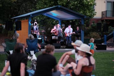 Lewelling Concerts in the Park