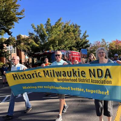 Historic Milwaukie NDA Walking in Parade to Open New City Hall 