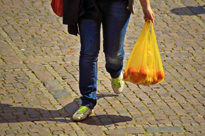 Single-use plastic bag